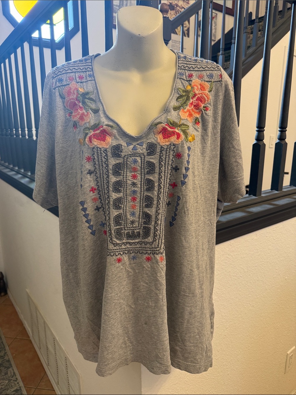 Johnny Was Embroidered V-Neck Gray T Shirt with Floral Detail